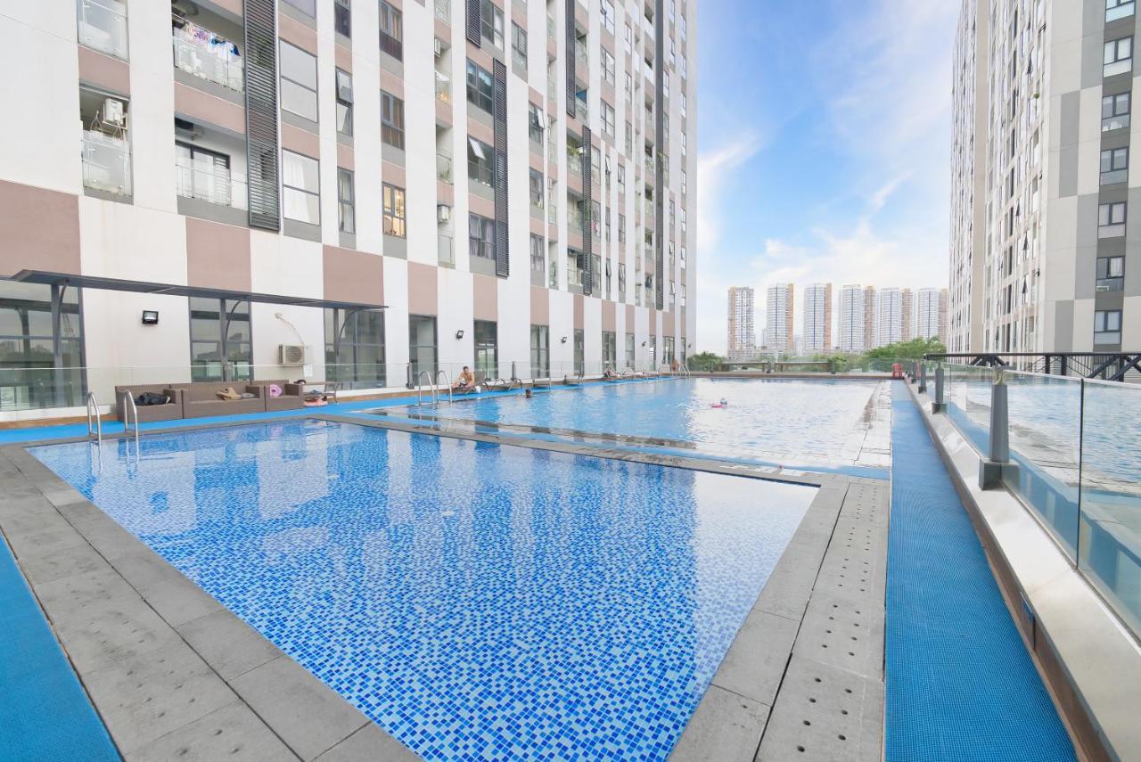 Cozy Private Bedroom In A Luxury 2Br Condo Ho Chi Minh City Exterior photo