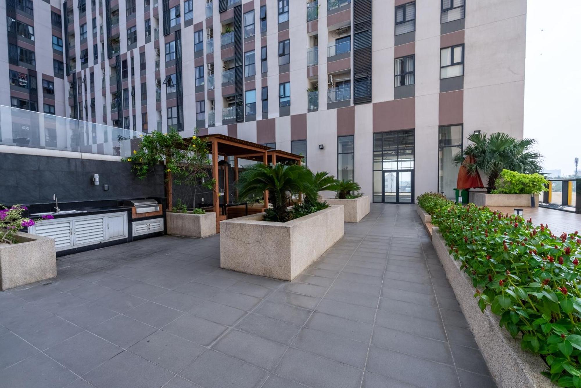 Cozy Private Bedroom In A Luxury 2Br Condo Ho Chi Minh City Exterior photo
